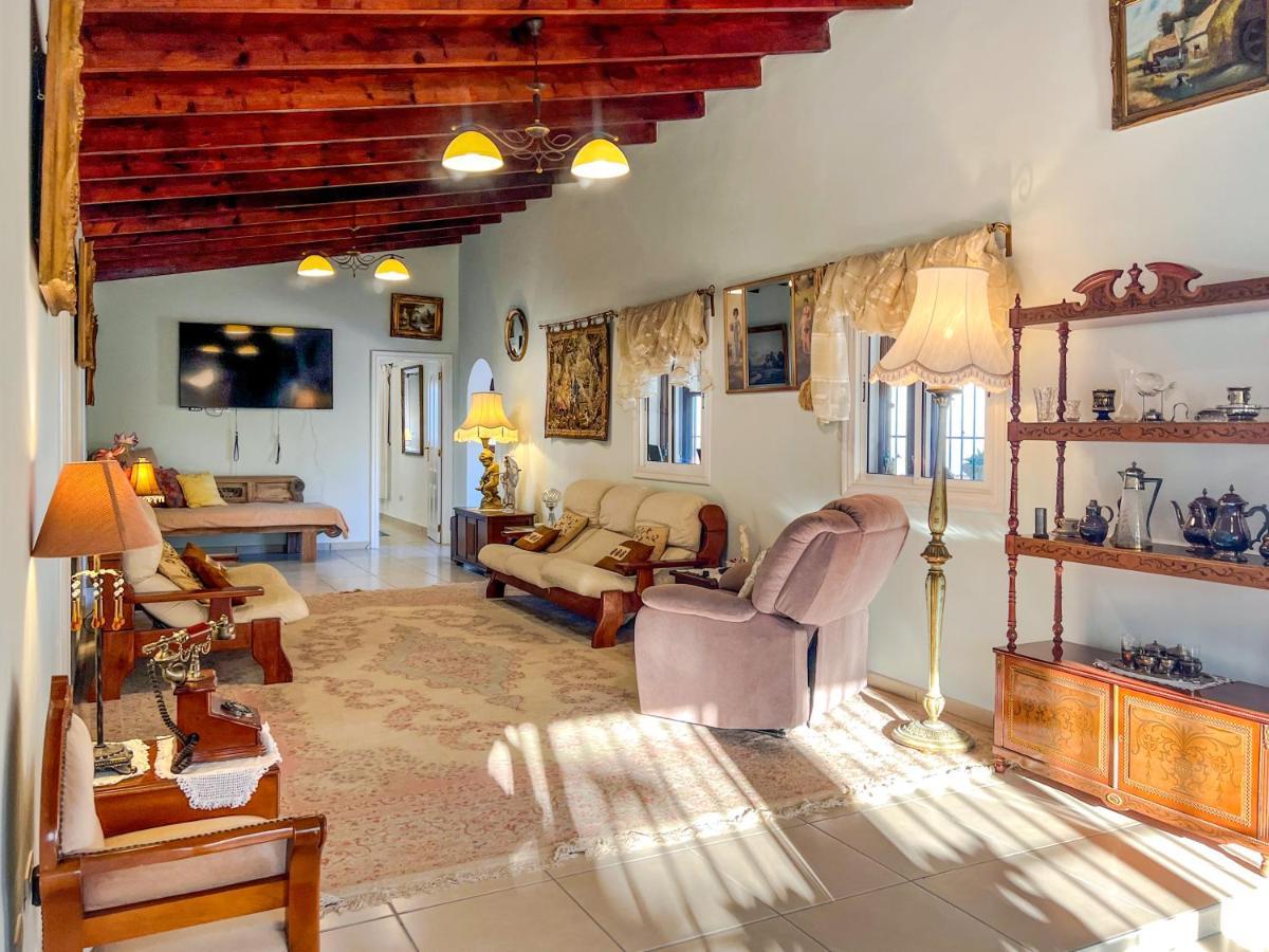 Exquisite Rural House With Garden, Pool And Sea Views Villa Arico Viejo Buitenkant foto