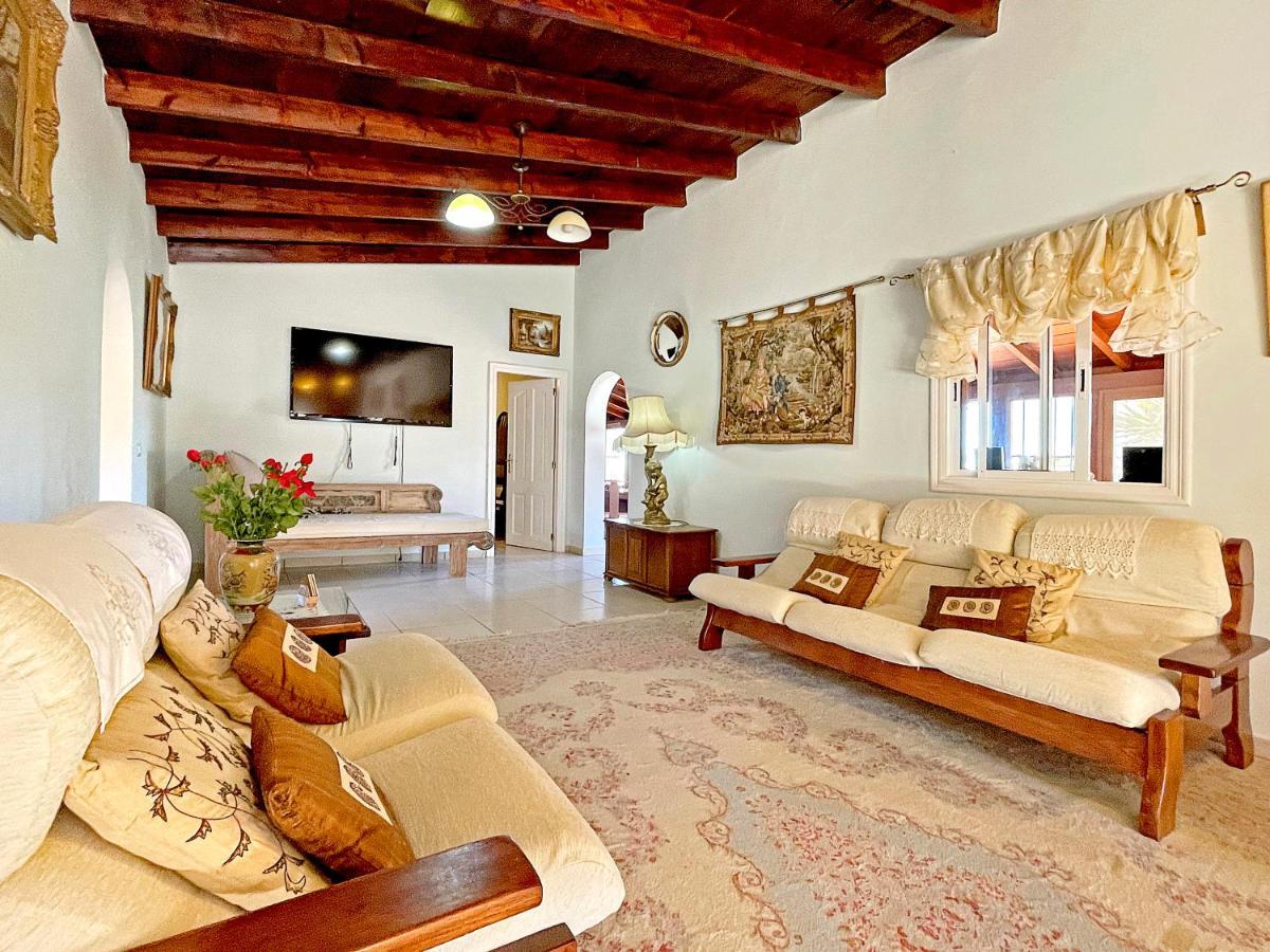 Exquisite Rural House With Garden, Pool And Sea Views Villa Arico Viejo Buitenkant foto