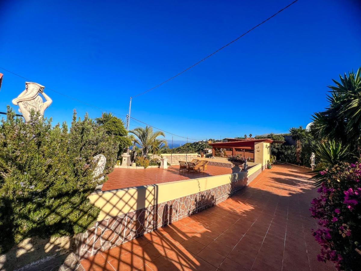 Exquisite Rural House With Garden, Pool And Sea Views Villa Arico Viejo Buitenkant foto