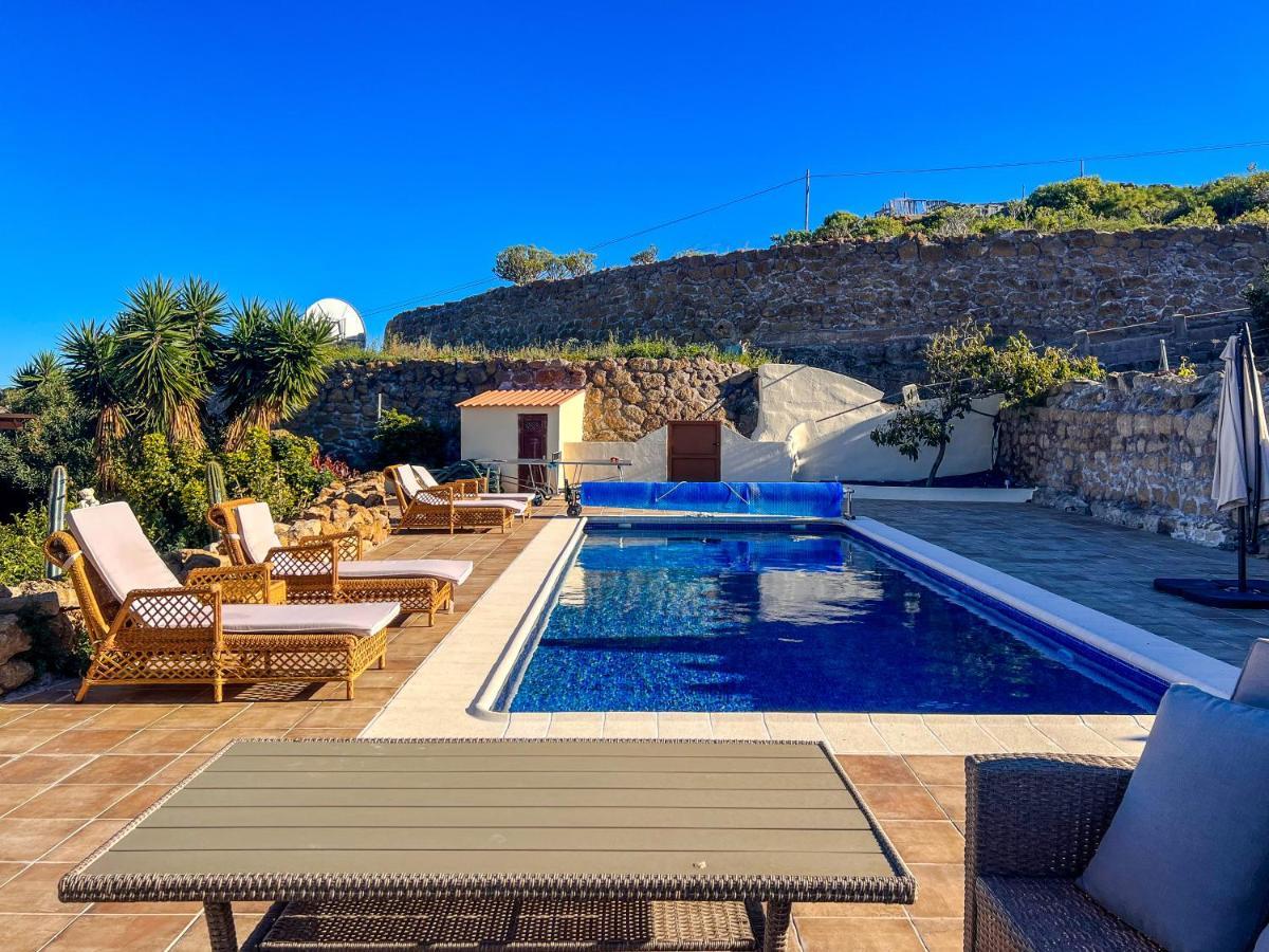 Exquisite Rural House With Garden, Pool And Sea Views Villa Arico Viejo Buitenkant foto