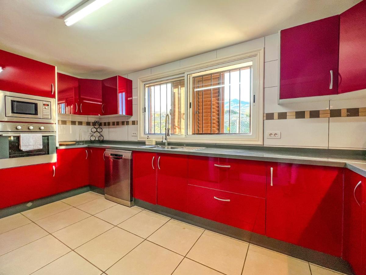 Exquisite Rural House With Garden, Pool And Sea Views Villa Arico Viejo Buitenkant foto