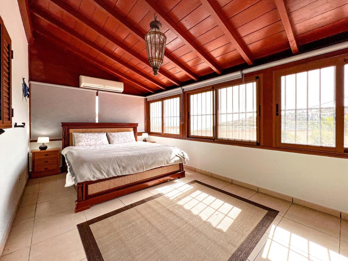 Exquisite Rural House With Garden, Pool And Sea Views Villa Arico Viejo Buitenkant foto
